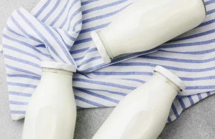 organic-milk-bottles