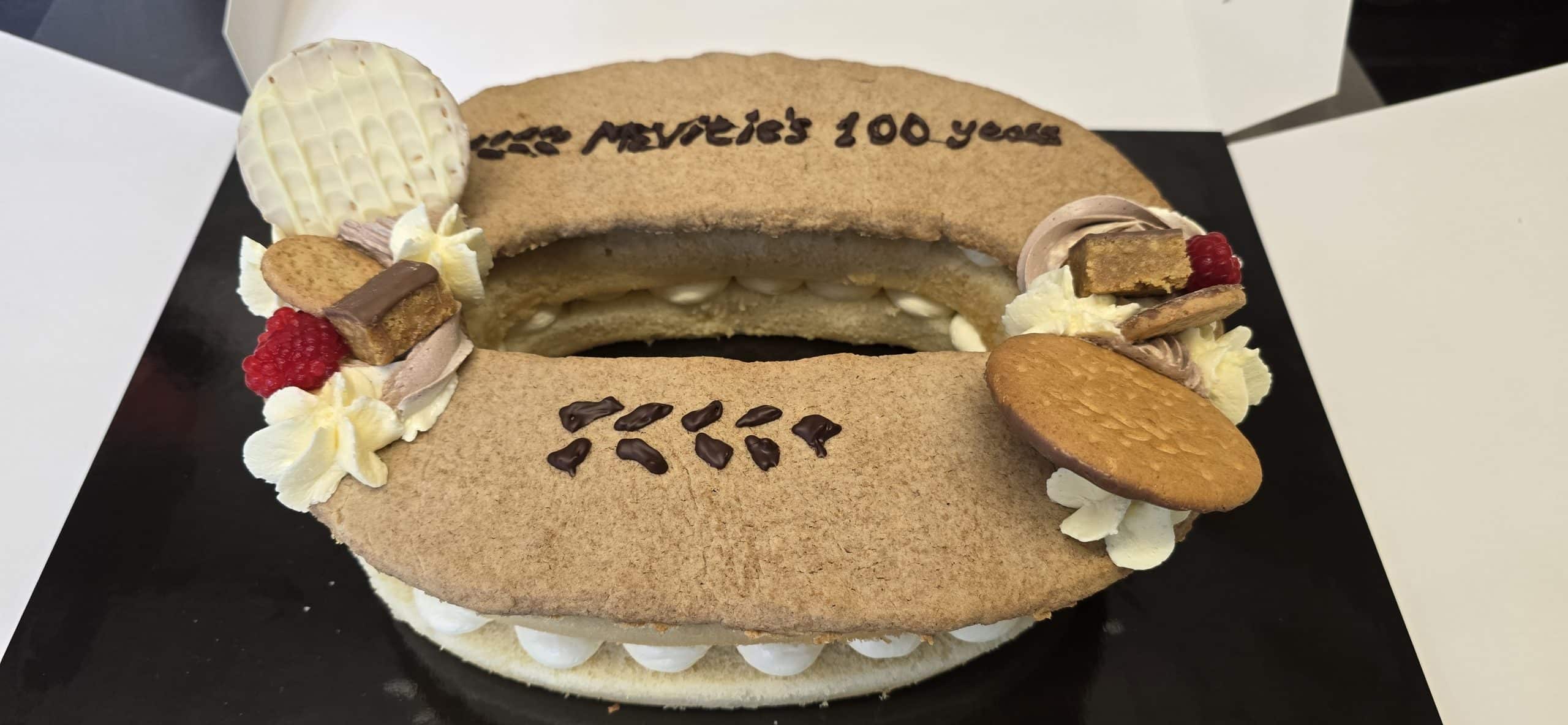 Protected transport and presentation of Mooies’ bespoke number cakes for McVitie’s 100th anniversary event