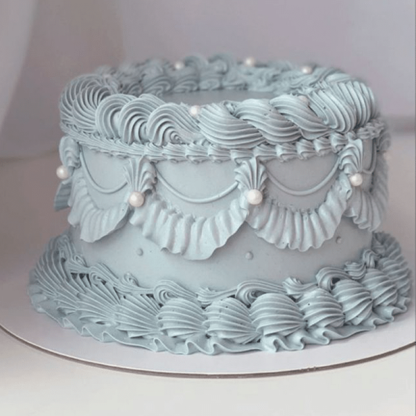 Classic Lambeth Celebration Cake From £125 2 Classic Lambeth Celebration Cake From £125