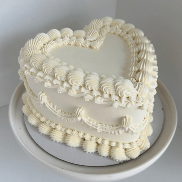 White Heart Lambeth Cake From £185 2 White Heart Lambeth Cake From £185