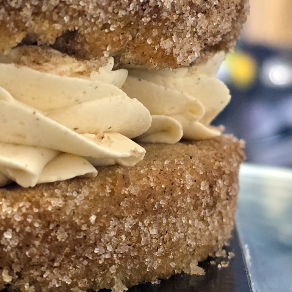 Cannelle Brûlée Brown Sugar Cinnamon Cake From £95 4 Cannelle Brûlée Brown Sugar Cinnamon Cake From £95