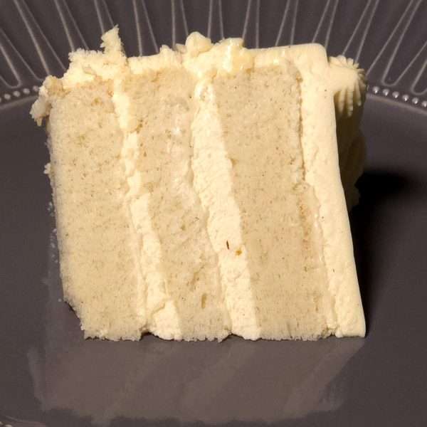Vanilla Short Lambeth Cake £145