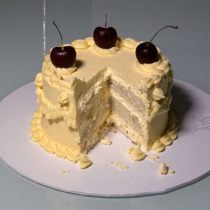 Almond Vanilla Short Lambeth Cake