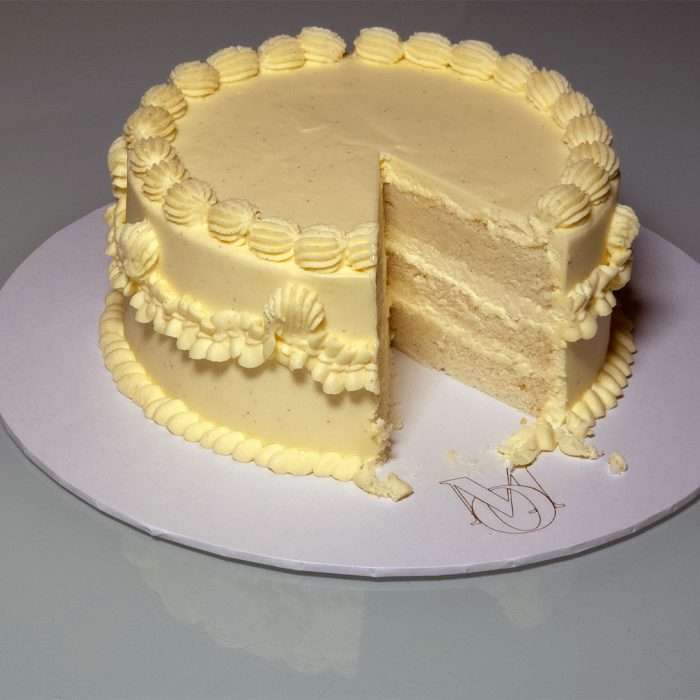 Vanilla Short Lambeth Cake £145